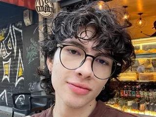 angelo_duarte — I am someone very passionate who loves everything he does and love is my specialty, I am here because I want to freely enjoy love and its sexual energy, my best fetish are my feets