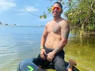 DamianReyes — who has that exotic and sexy style that you long for in your life. I like sports and food by day, by night I am a passionate camera model. I love meeting people and live sex is a great way to do it, and you come!