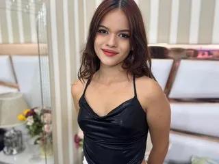 EmmaMarote — I'm here to make you happy and make me happy too, I always love to have fun and enjoy every minute of my show. We can have a passionate and sexual time or a slightly daring conversation, it all depends on what you want, come and enjoy with me