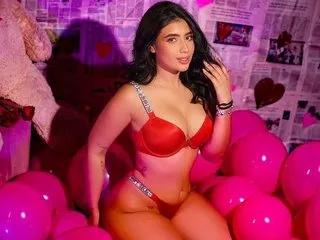 JulietaKennedy — I love to make C2C, good talks, blocking my eyes while I get you deeply in my throat, also get very horny with my butt. Seduce yourself with each look, every movement.
