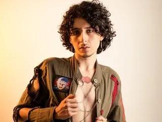 NyxAether — I am a passionate, erotic and complacent boy. In my shows I like to show my body, play with my fantasies and take you to an atmosphere full of excitement and pleasure. I enjoy combining tenderness, mischief and much intensity.