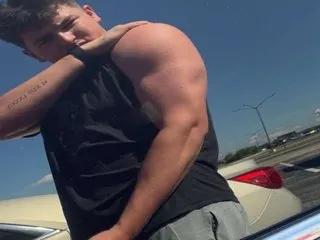 TeeeenBoy — Group on Streamate