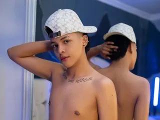 ThiagoCollin — soy un chico versatil, tengo 18 a?os, me gusta disfrutar de la masturbacion sin problema, soy muy divertido, me gusta hablar y conocer, pero tambien puedo ser muy pervertido en privado, me gusta follar mi dildo, poner mi polla dura y correrme