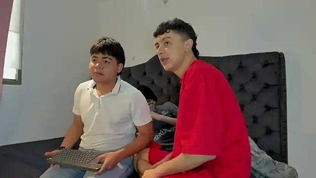 StripChat 3guy3 is Freechat 3guy3 — show oil