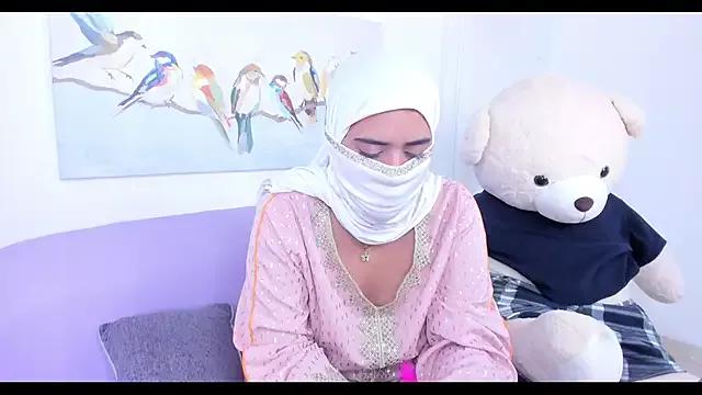 Aaliyah_arabic on StripChat 