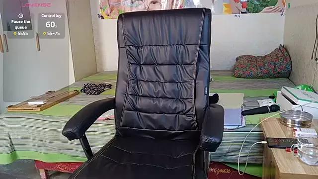 adahony on StripChat 