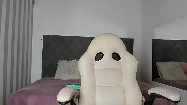 Alahia_Am on StripChat 
