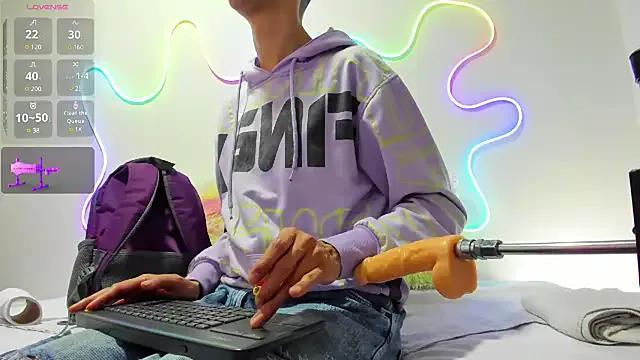 alahia_sweet on StripChat 