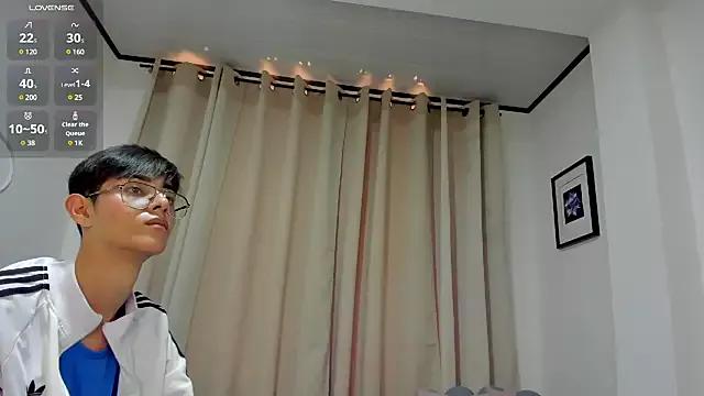 alahia_sweet on StripChat 