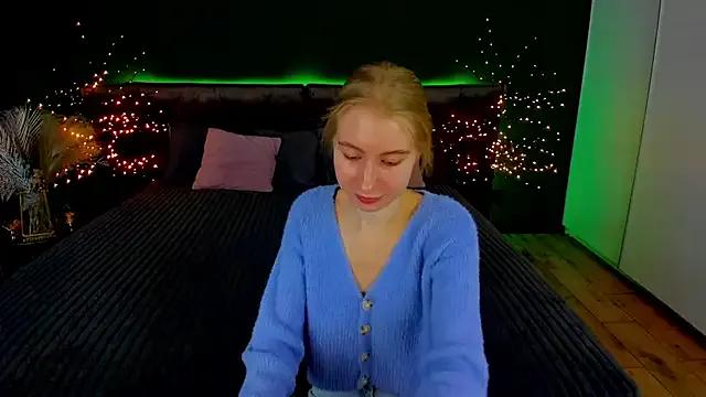 Alina_Blonde — Freechat on StripChat