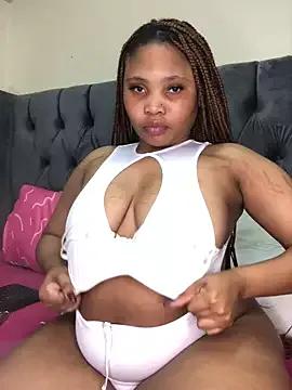 Anaelle24 on StripChat 