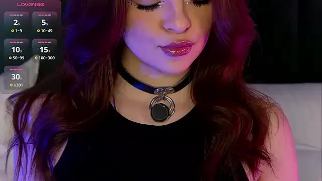 AnaWest on StripChat 