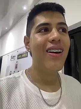 Freechat Angel_Khouri on StripChat