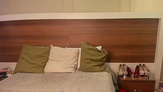 Freechat AriadnaHarper on StripChat