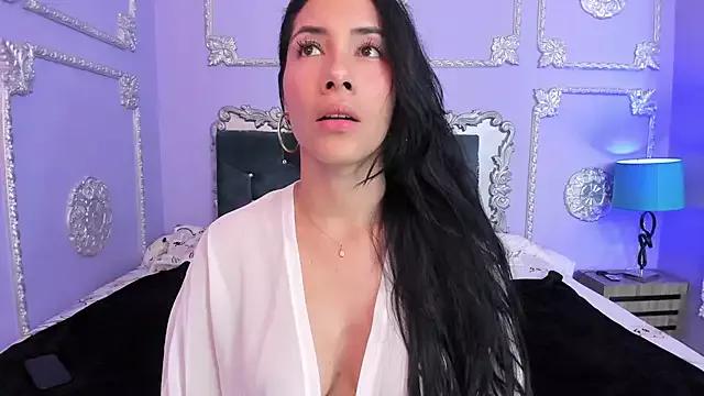 Private ArianaReynoldss on StripChat