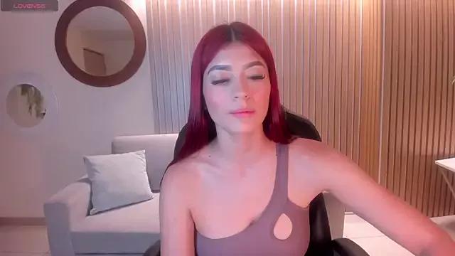 ArianaTylor on StripChat 