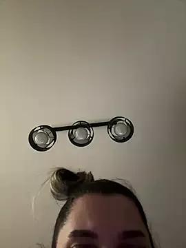 babyyboomm on StripChat 