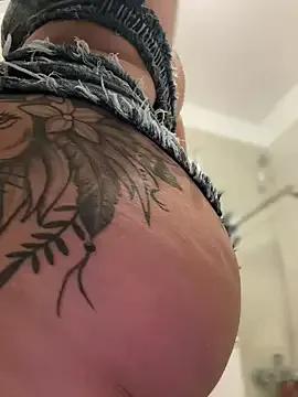 babyyboomm on StripChat 