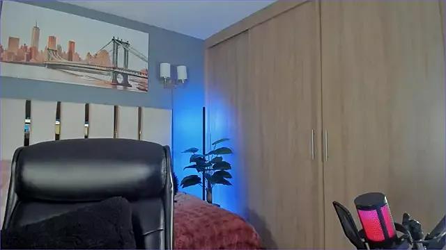 Bambi_gurl on StripChat 