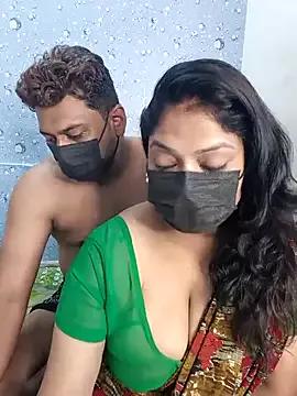 Bigboobs_Queenindia — Kiss 