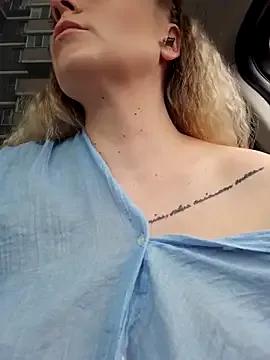 Freechat Bondgirl_013 on StripChat