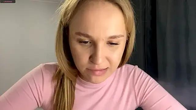 CatrinaShedrick — put on sexy tights and get into position
