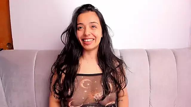 Freechat CAYLINCOLLINS on StripChat