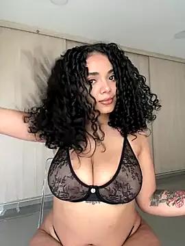 Curlyierr — Undress