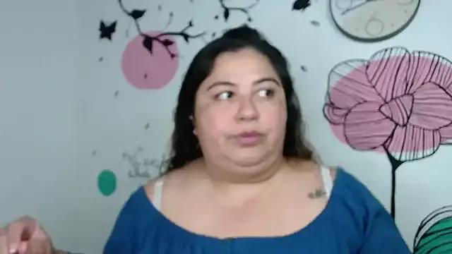 Freechat curvy_diva_ on StripChat