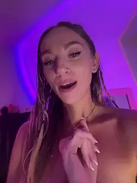 DallasAria on StripChat 