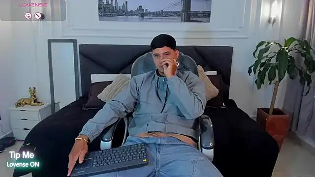 StripChat Damian23__ is Freechat Damian23__ — naked