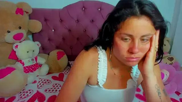 Dana_Jeins on StripChat 