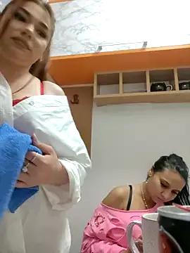 Ella_sweety on StripChat 