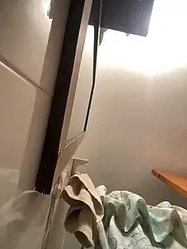Emma_Brown_12 — I need you to cum + fuck machine
