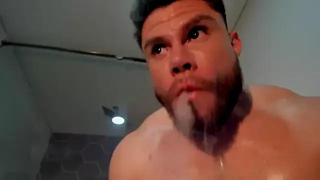 garageboy94 on StripChat 