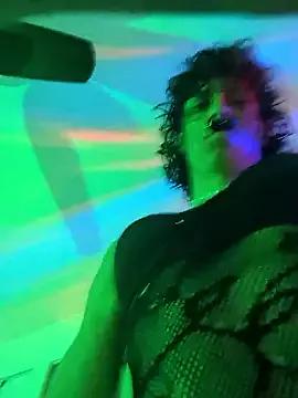 Freechat gurlnips on StripChat