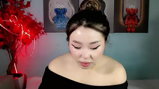ichiben on StripChat 