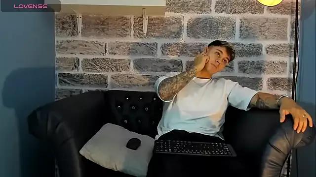 Jaackmiller on StripChat 