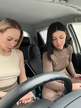 Freechat JulliaVegas on StripChat