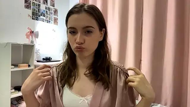 Kira_Sanders — Make you happy with a smile