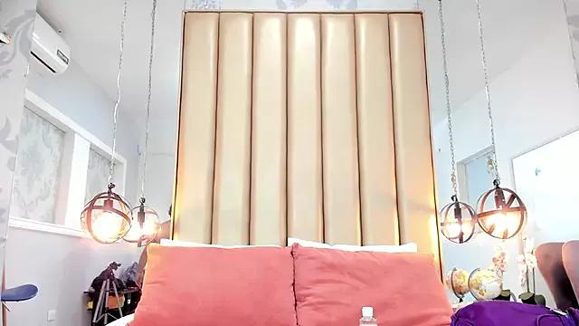 Freechat KonyBell on StripChat