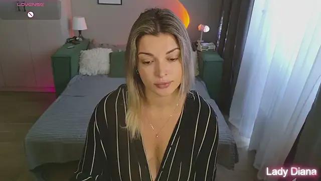 StripChat LadyDiLancaster is Freechat LadyDiLancaster — i love feel you* Please make me smile