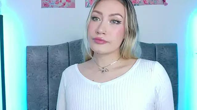 Lally_Valencia__ on StripChat 