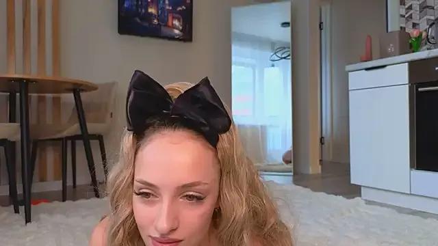 Lana_me on StripChat 