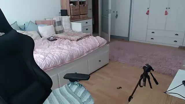 lara_vanilla on StripChat 