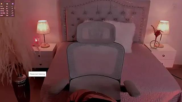 Freechat LaraBaker on StripChat