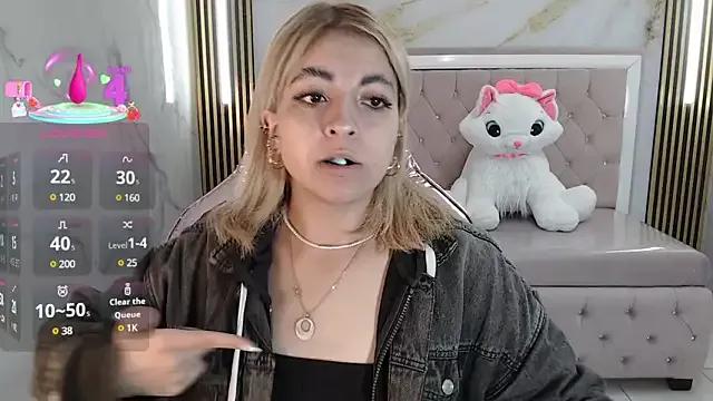 lili_conor_s on StripChat 