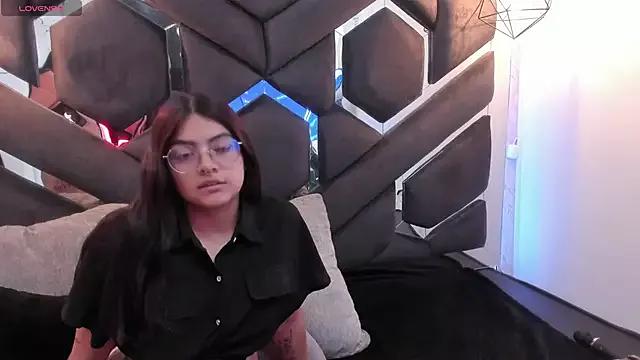 Lilith_and_Khloe on StripChat 