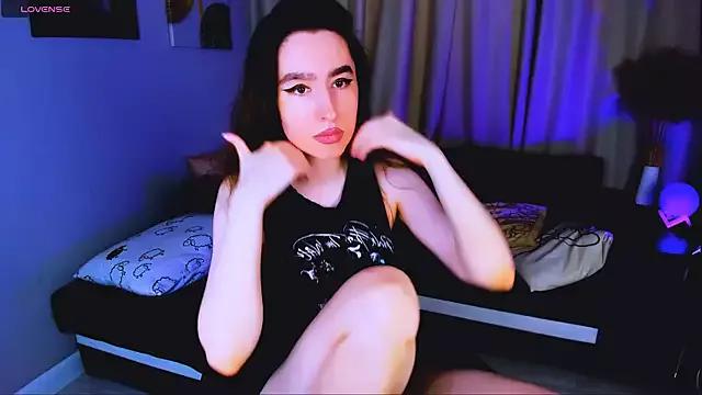 Lily_xBabe on StripChat