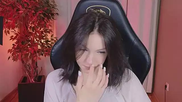 LoonaEclipse on StripChat 